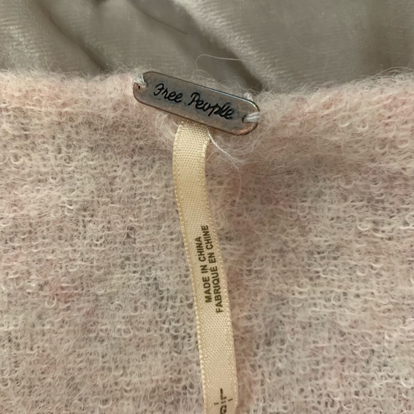 Free People size large v-neck striped fuzzy sweater 💕 - Picture 4 of 7